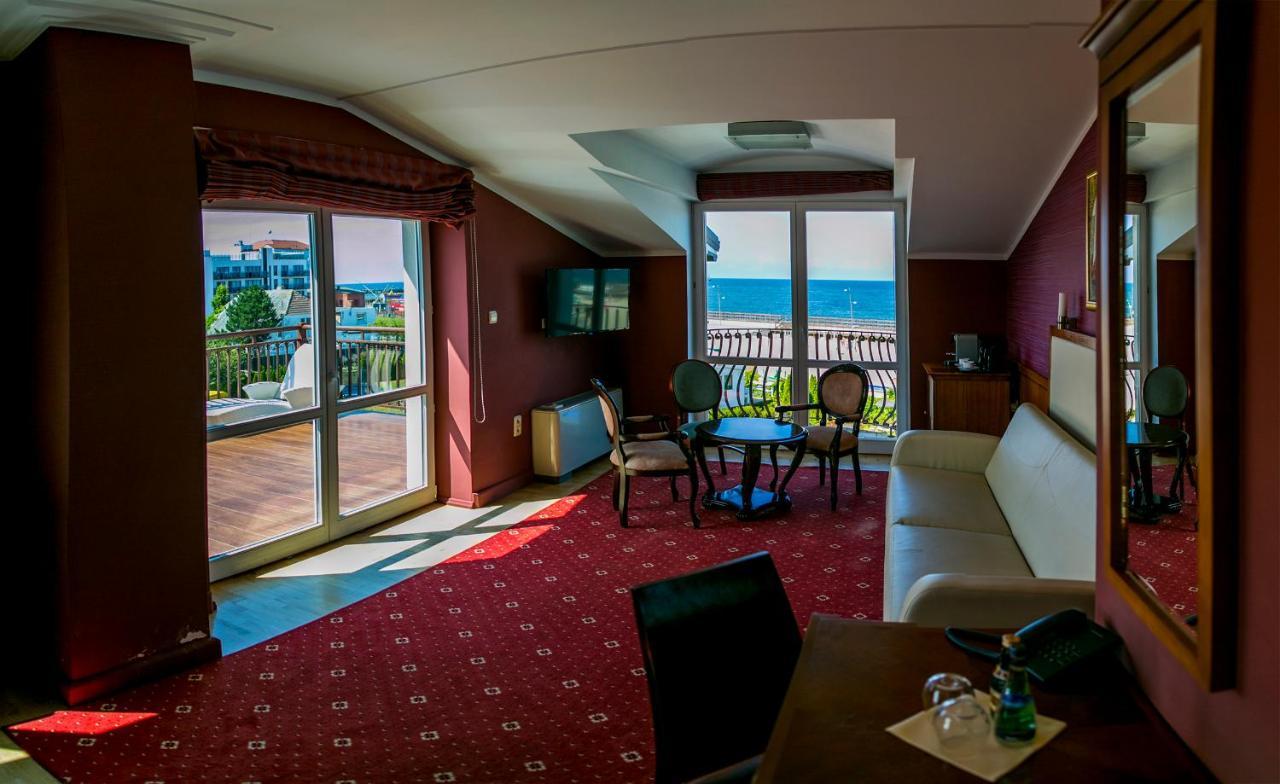 Hotel Apollo Darlowko Kültér fotó
